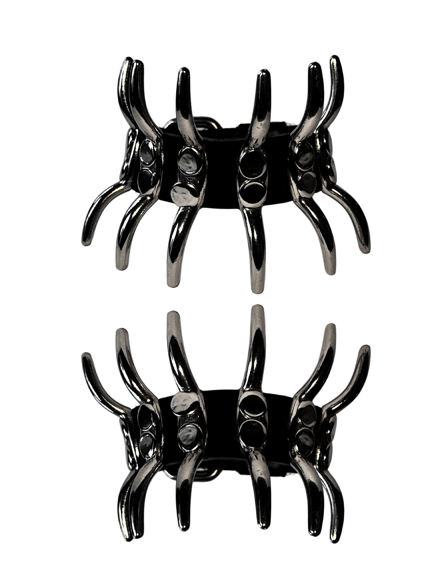 The Vermin Trap - CUFF SET